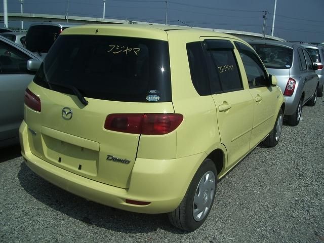 2003 Mazda Demio