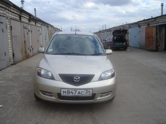 2003 Mazda Demio