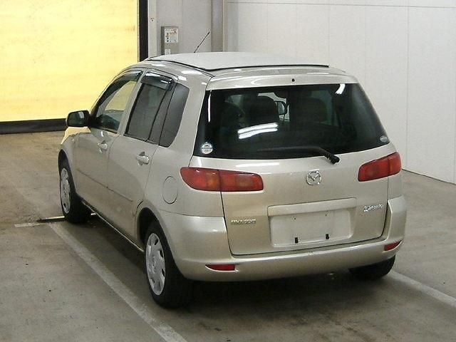 2003 Mazda Demio
