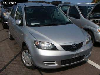 2003 Mazda Demio