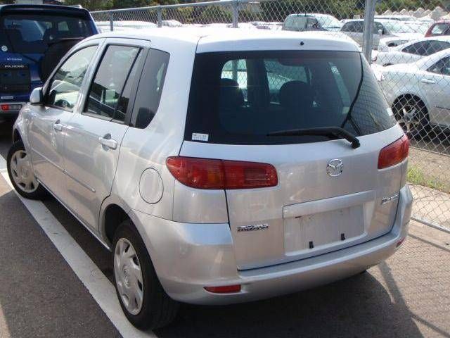 2003 Mazda Demio