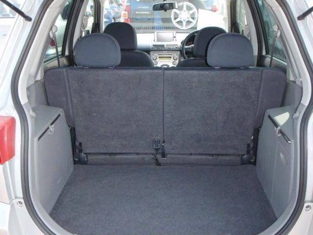 2003 Mazda Demio