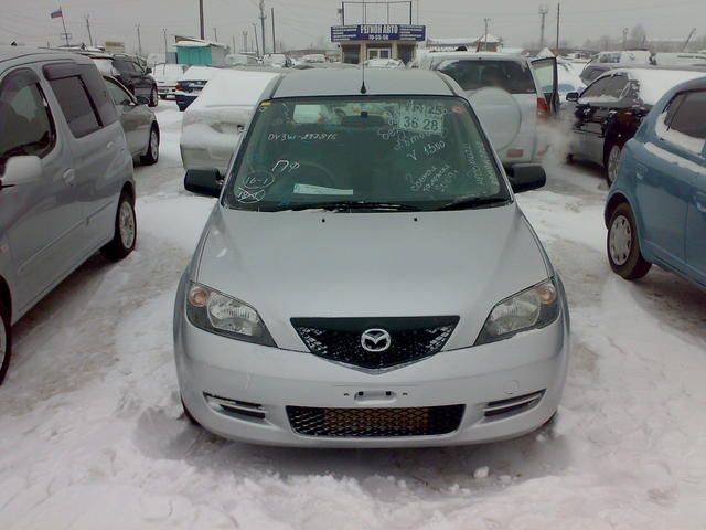 2003 Mazda Demio