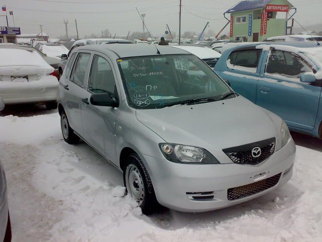 2003 Mazda Demio