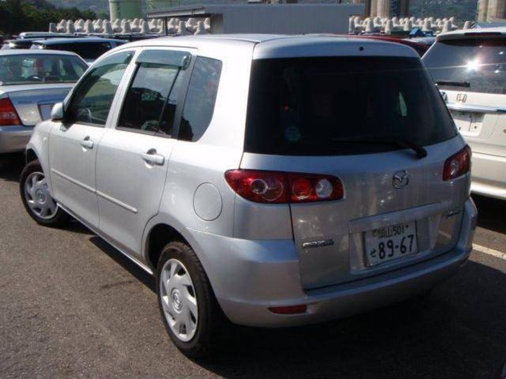 2003 Mazda Demio