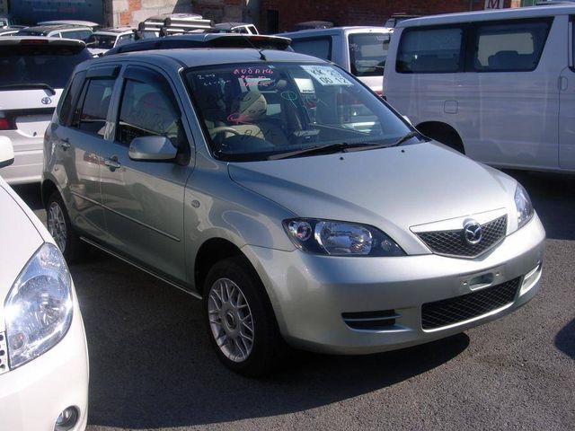 2003 Mazda Demio