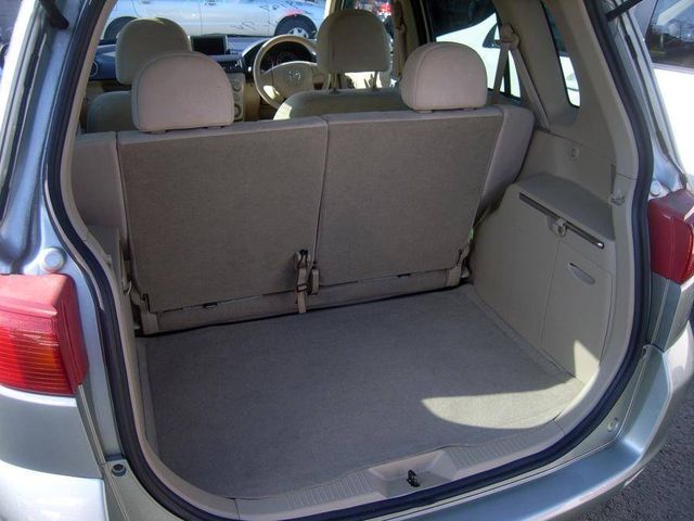 2003 Mazda Demio