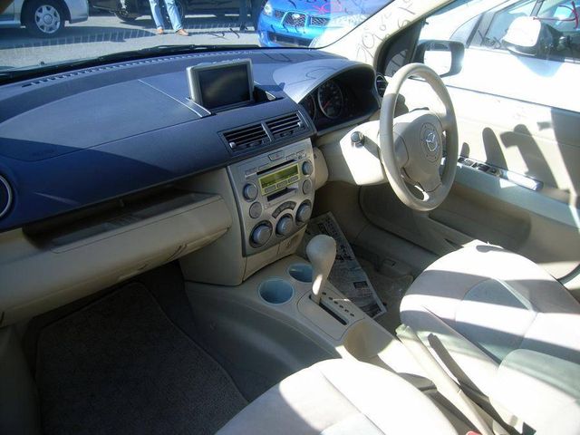 2003 Mazda Demio