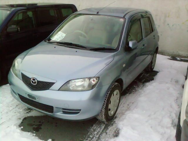 2003 Mazda Demio
