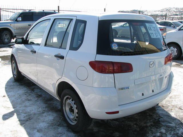 2003 Mazda Demio