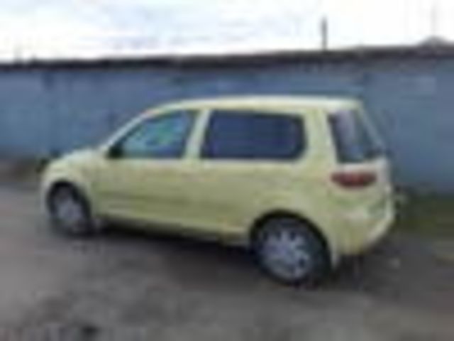 2003 Mazda Demio