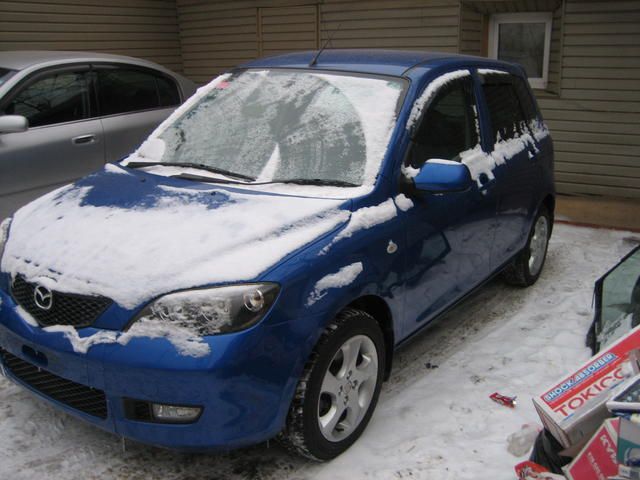 2003 Mazda Demio