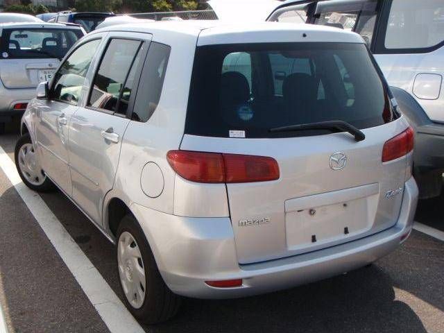 2003 Mazda Demio