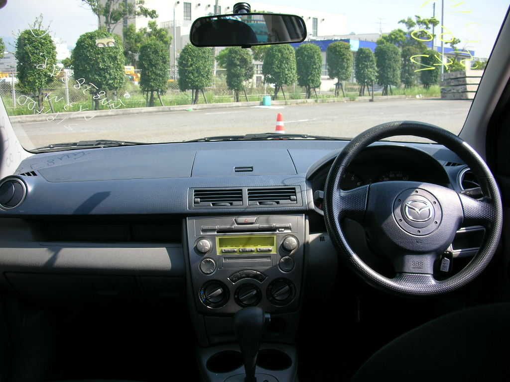 2003 Mazda Demio