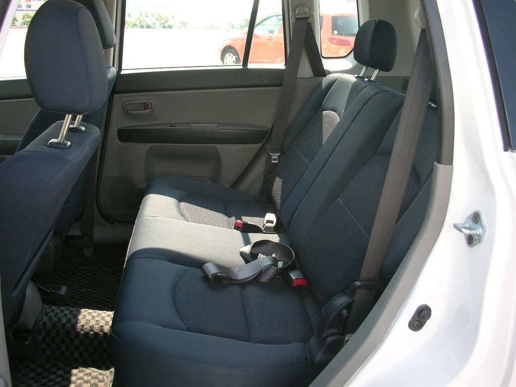 2003 Mazda Demio