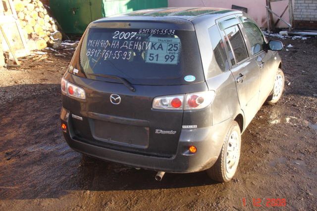 2003 Mazda Demio