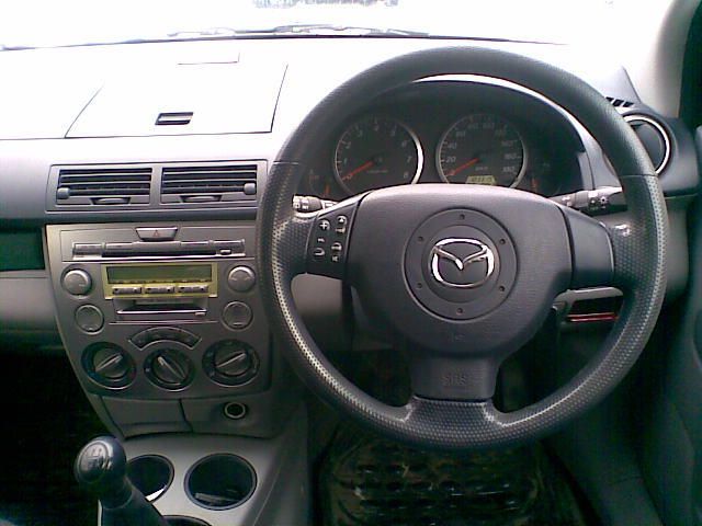 2003 Mazda Demio