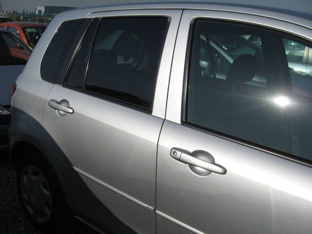 2003 Mazda Demio