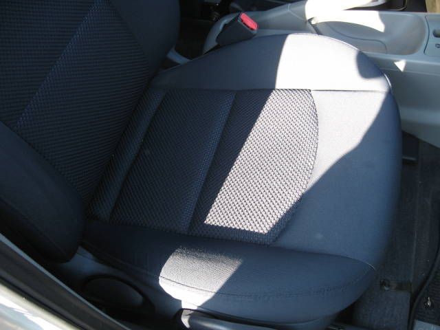 2003 Mazda Demio