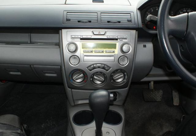 2003 Mazda Demio