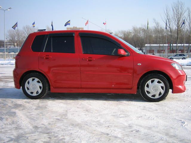 2003 Mazda Demio