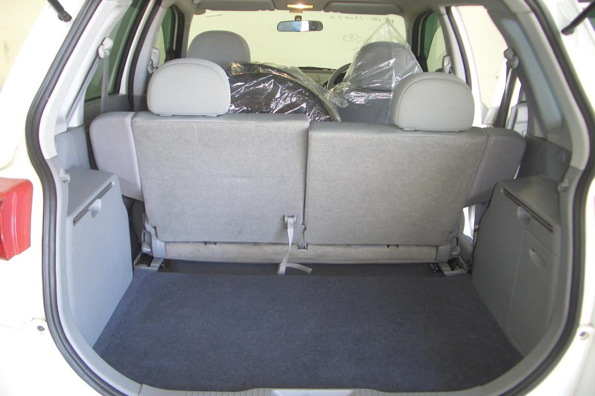 2003 Mazda Demio Pictures