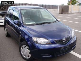 2003 Mazda Demio Pictures