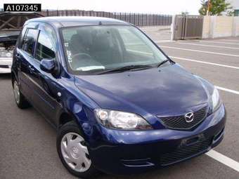 2003 Mazda Demio Photos