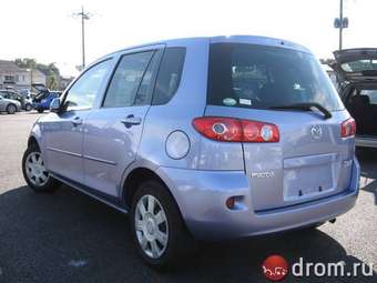 2003 Mazda Demio Pictures