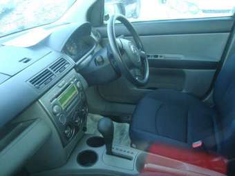 2003 Mazda Demio Photos