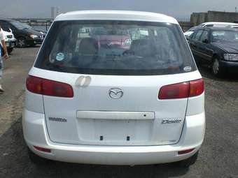 2003 Mazda Demio Images