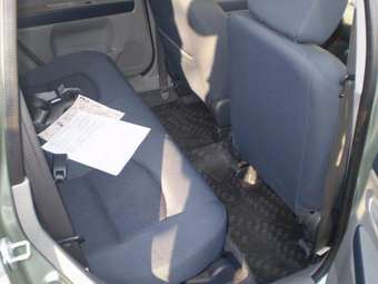 2003 Mazda Demio Pictures