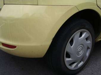 2003 Mazda Demio Photos