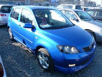 2003 Mazda Demio Pictures