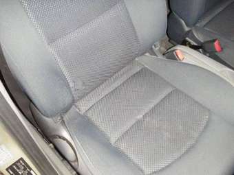 2003 Mazda Demio Pictures