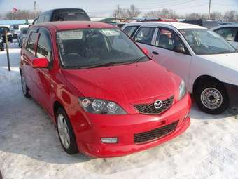 2003 Mazda Demio Images