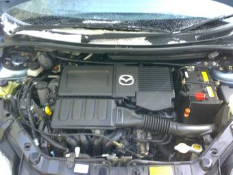 2003 Mazda Demio Photos