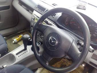 2003 Mazda Demio Pictures