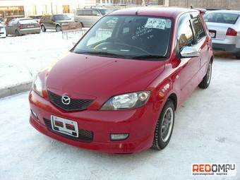 2003 Mazda Demio Pics