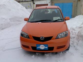 2003 Mazda Demio Pics