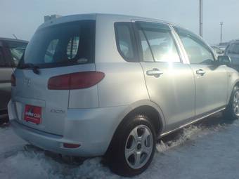 2003 Mazda Demio Images