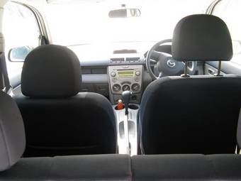 2003 Mazda Demio Pics