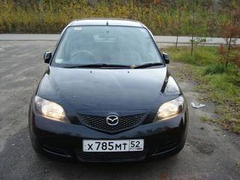 2003 Mazda Demio Pictures