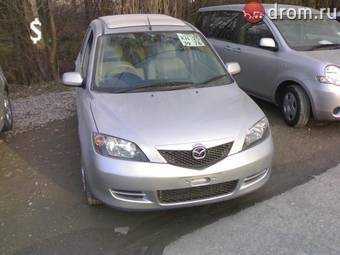 2003 Mazda Demio Pics