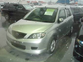 2003 Mazda Demio Pics