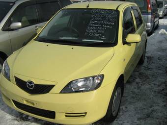 2003 Mazda Demio Photos
