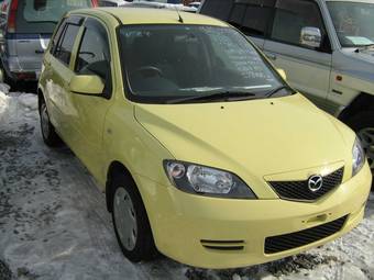 2003 Mazda Demio Pictures