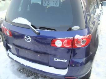 2003 Mazda Demio Photos