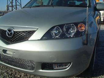 2003 Mazda Demio Pictures