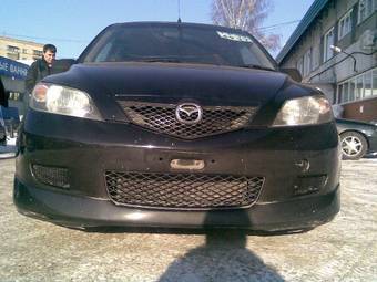 2003 Mazda Demio Pictures